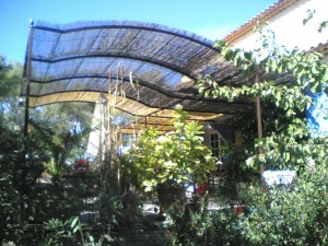 Pergola provencale moderne grande taille. Pergola provence. fabrication artisanale. bon rapport qualité prix. Votre ferronnier dans le var, france le pradet, 83